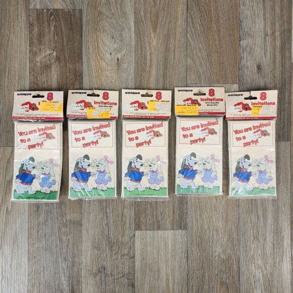 VTG 1986 Pound Puppies Party Invitations w/Envelopes New Sealed‎ Set Of 5 Packs - Picture 1 of 5